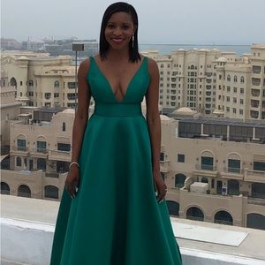 IEENA for Mac Duggal green dress Size 2